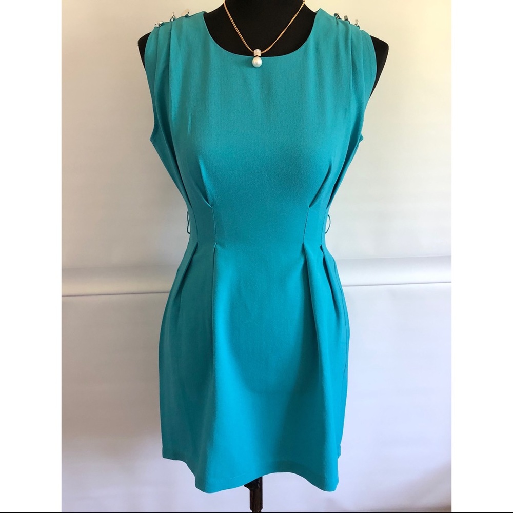 Petite friendly Chiffon Dress Size: S